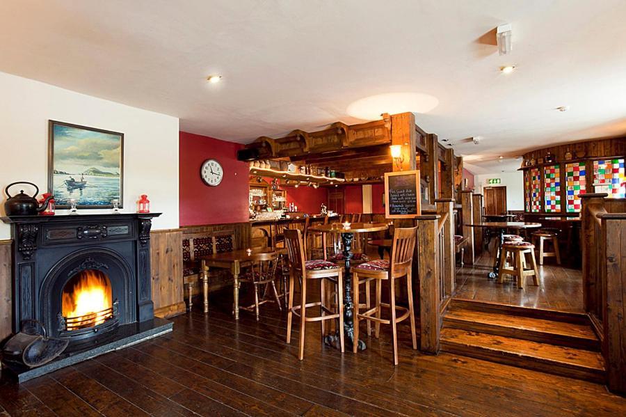 Smerwick Harbour Hotel Dingle Exterior photo